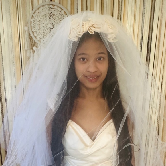 Vintage Bridal Roses Hair Comb with Detachable Cathedral Length Veil main image 6